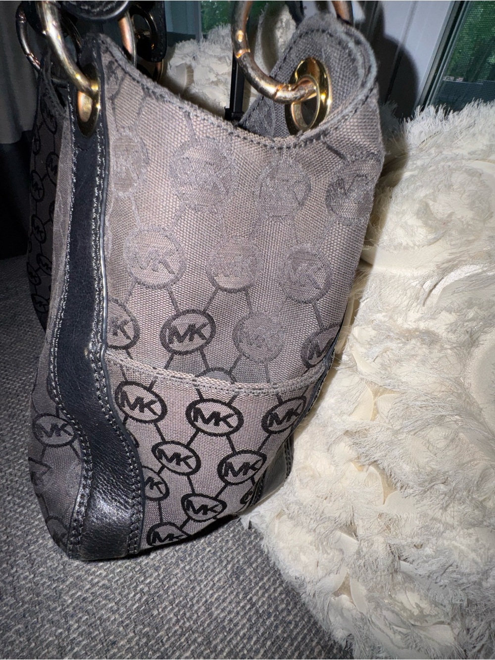 Michael Kors Black Signature Jacquard Drawstring Shoulder Bag Gold Hardware - Picture 6 of 10